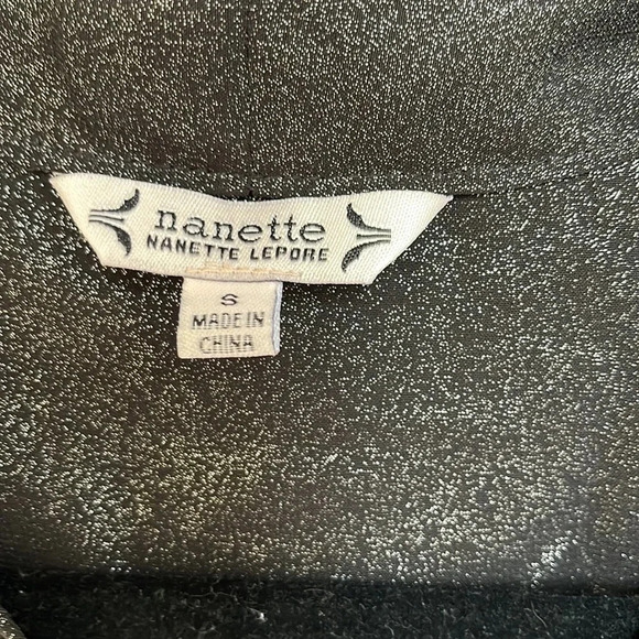 Nanette Lepore breezy black sparkle pleated blouse, size small - Picture 2 of 7